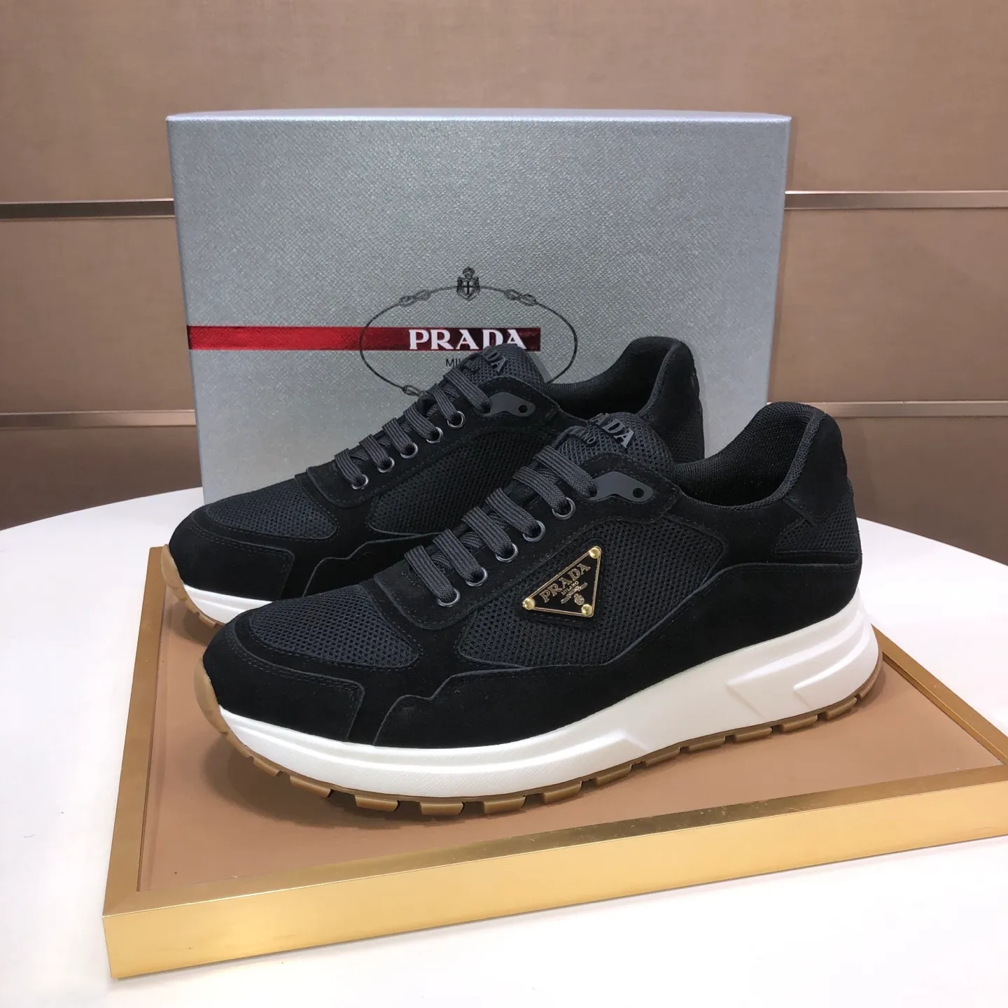 Men's shoes 💰580💰 [PRADA] Top-quality original items, new seasonal styles, high-quality original items, top-level imported calfskin and original imported glue, imported cowhide lining with original cowhide feet, original outsole! Quality guaranteed! Code 38-45 (45 customized)